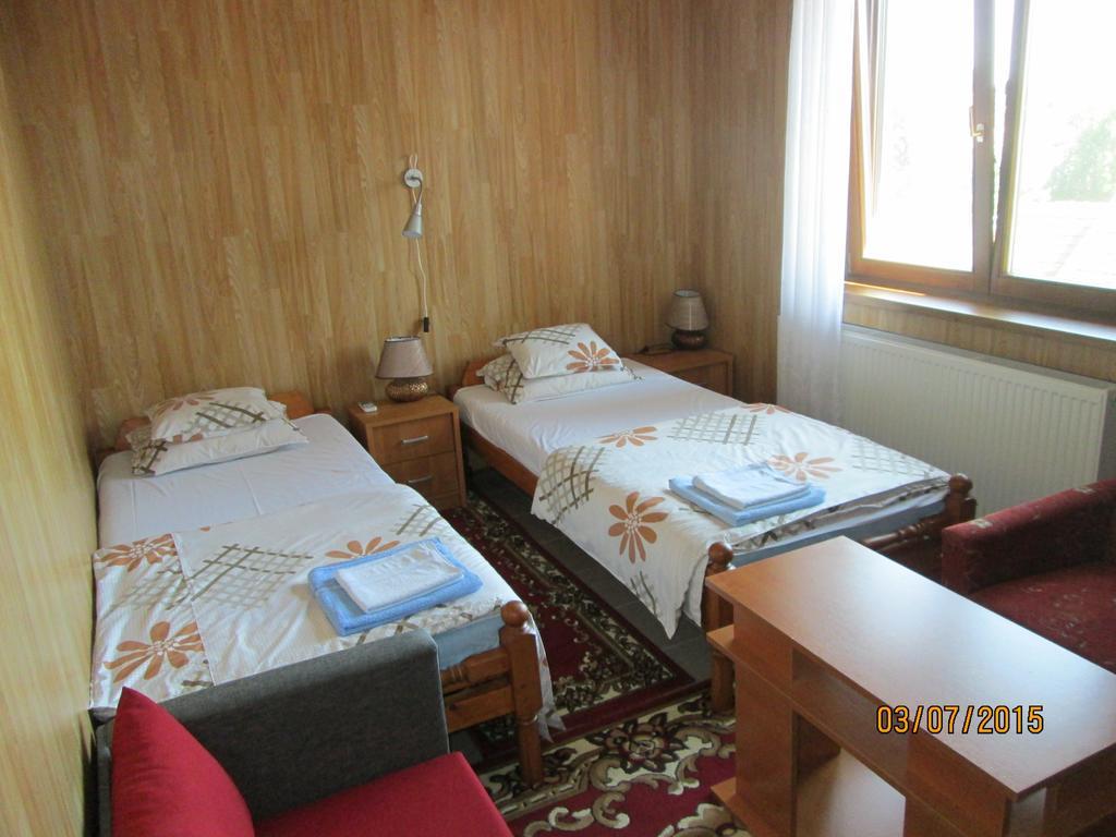 Kisherceg Szallashely ブダペスト 部屋 写真